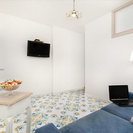 Millie Sorrento Suites Eksteriør billede