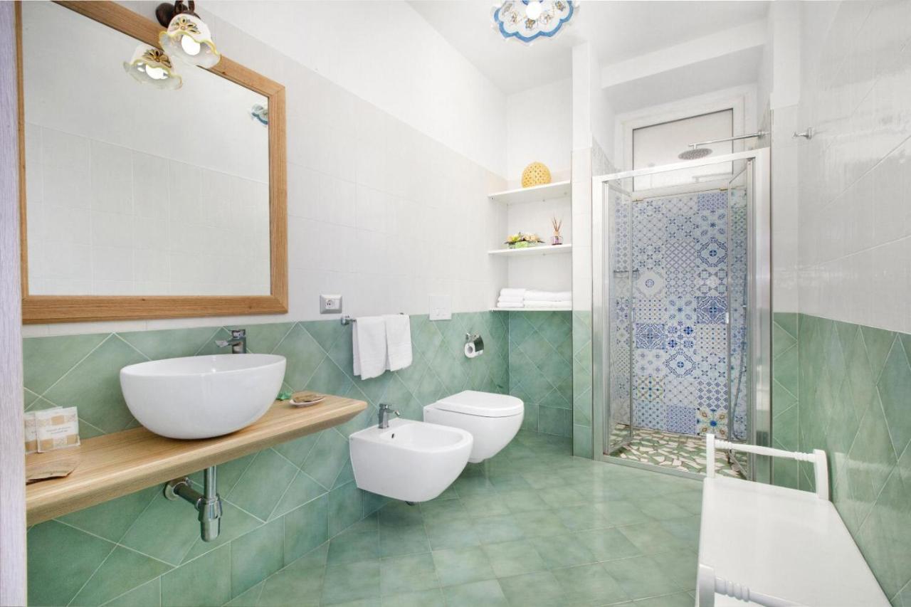 Millie Sorrento Suites Eksteriør billede